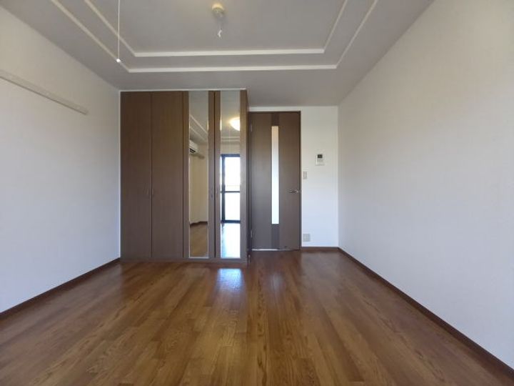 ヒールコートの寝室