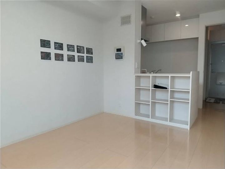 和歌山県和歌山市野崎(アパート)の賃貸物件の居間