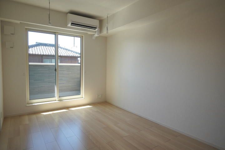 和歌山県和歌山市北島(アパート)の賃貸物件の居間