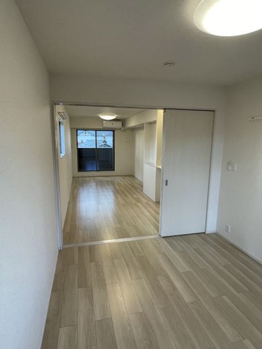 レッド スイートピーⅡの内装