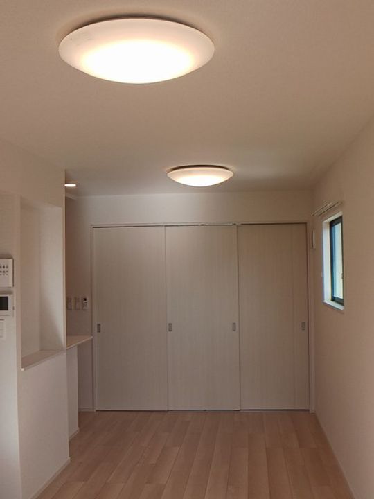 レッド スイートピーⅡの居間