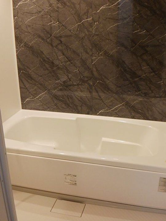 レッド スイートピーⅡの風呂