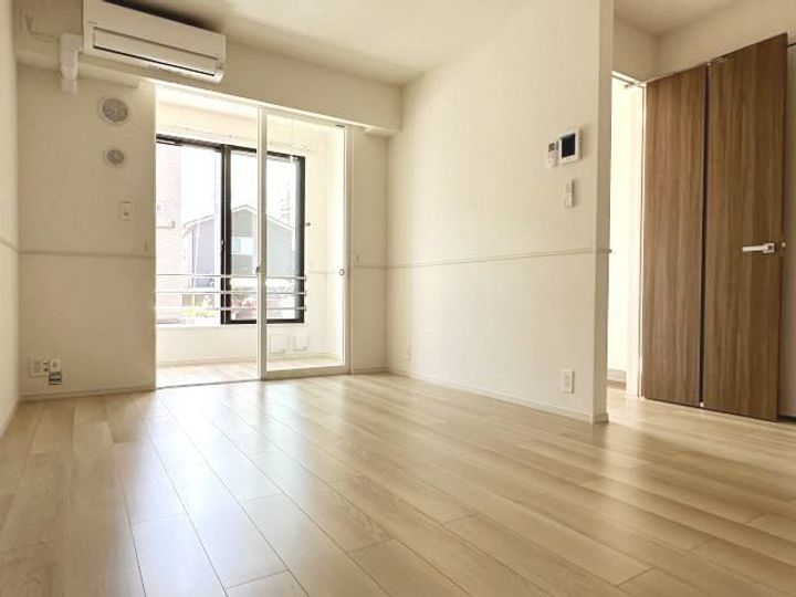 和歌山県岩出市西国分(アパート)の賃貸物件の居間