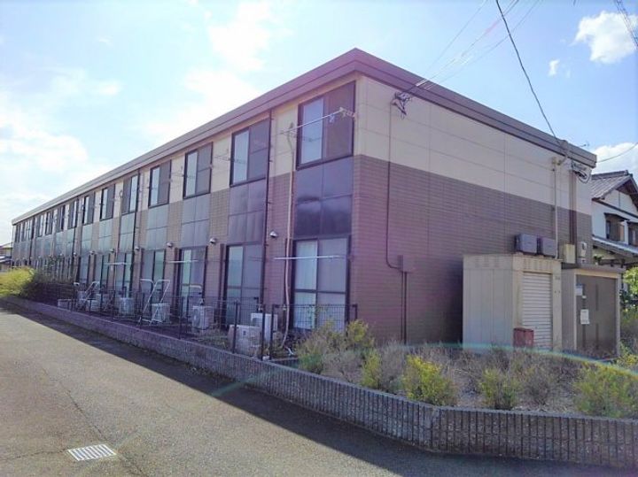 レオパレス新名0104の外観