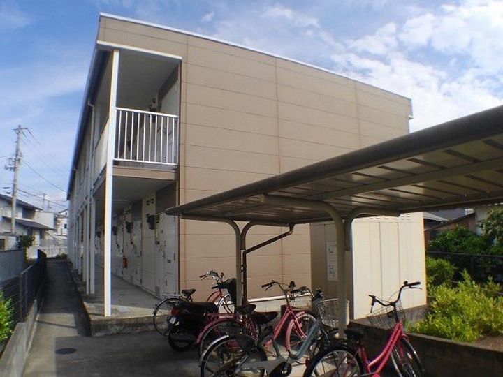 レオパレスコンフォール屋島0203の外観