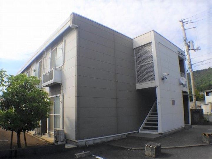 レオパレスコンフォール屋島0203の外観