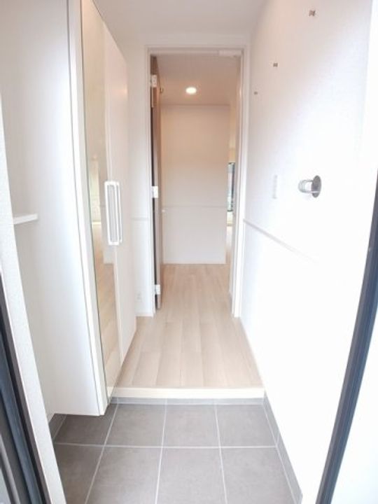 JADA House滝宮C0102の玄関