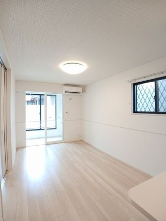 JADA House滝宮B0104の居間