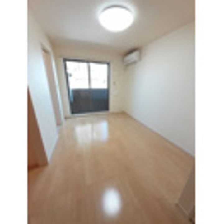 ディア コート 中津0103の居間