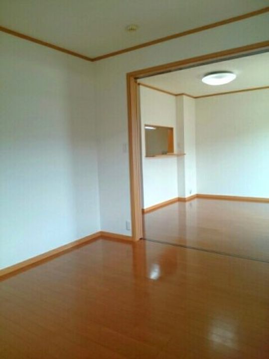 アクティ北鴨 C0102の居間