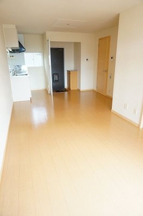 エルディム トミダ0103の居間