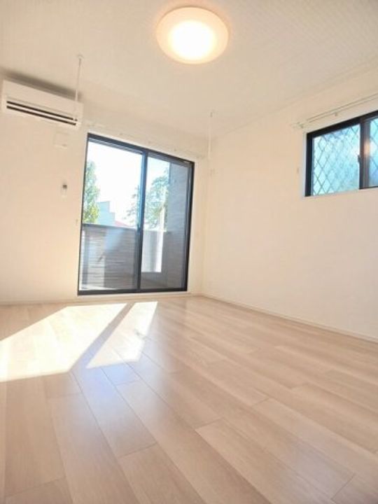 ラ・レコルト宇多津Ⅱ0104の居間