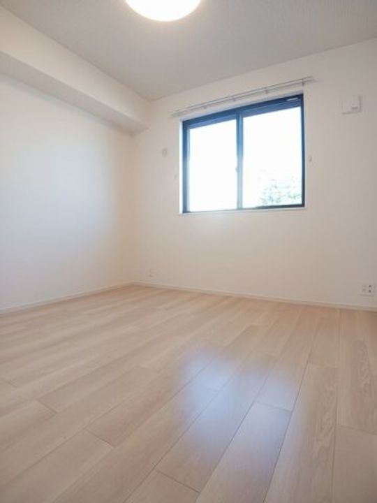 ラ・レコルト宇多津Ⅱ0103の居間