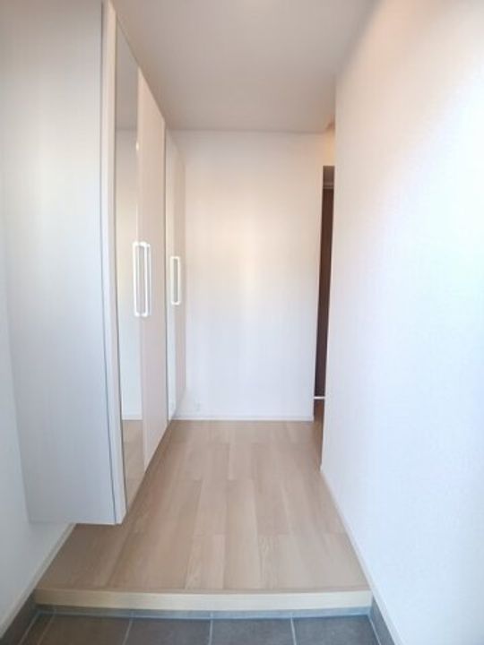 ラ・レコルト宇多津Ⅱ0103の玄関