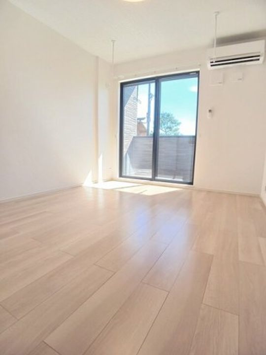 ラ・レコルト宇多津Ⅱ0102の居間