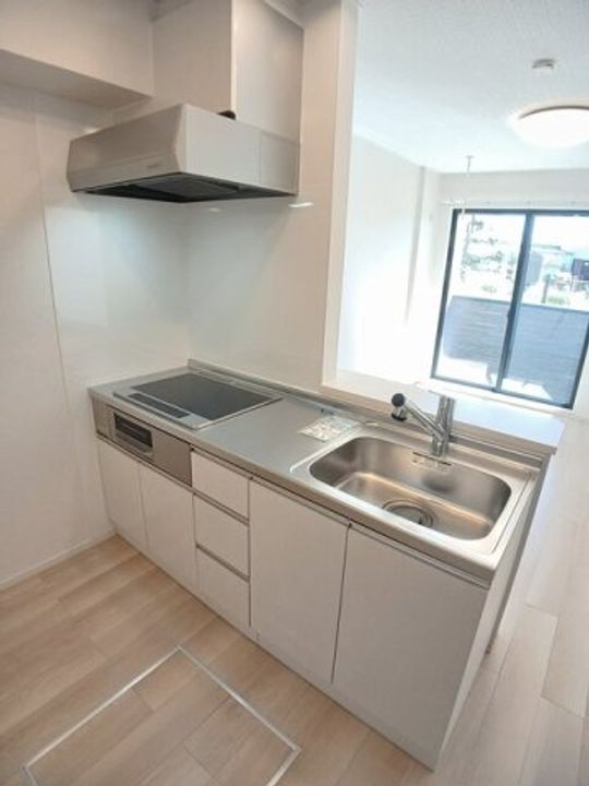 ラ・レコルト宇多津Ⅱ0102のキッチン