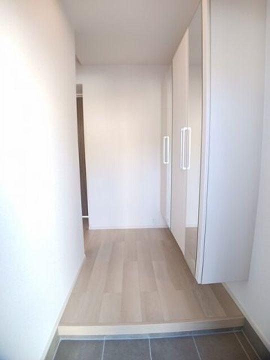 ラ・レコルト宇多津Ⅱ0102の玄関