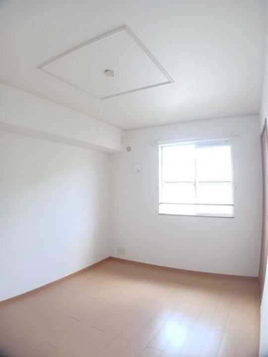 サン リバーD0205の寝室