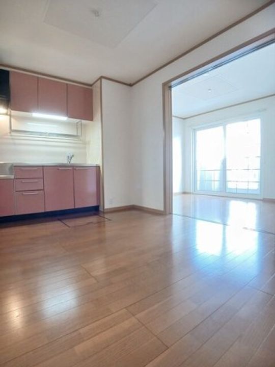 サン・フィールドA0103の内装