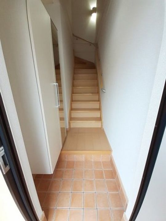 プリートアルバⅡ0203の玄関