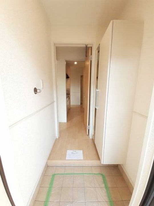 クラール春日C0101の玄関