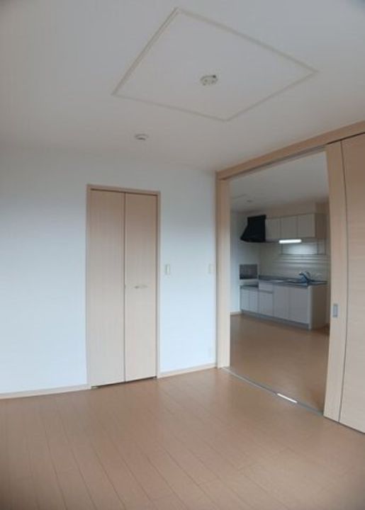 ザ・グローブ0203の居間