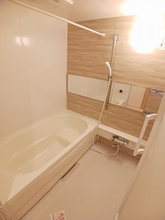 エム・シャルム善通寺Ⅲ0205の風呂