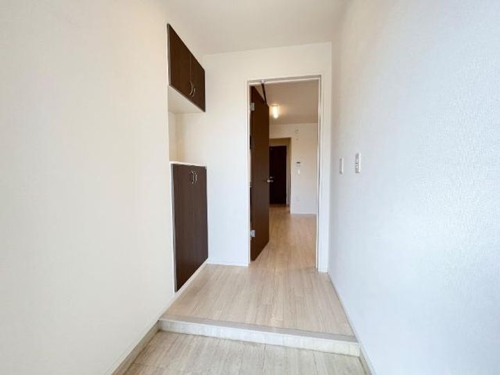 コントレールの玄関