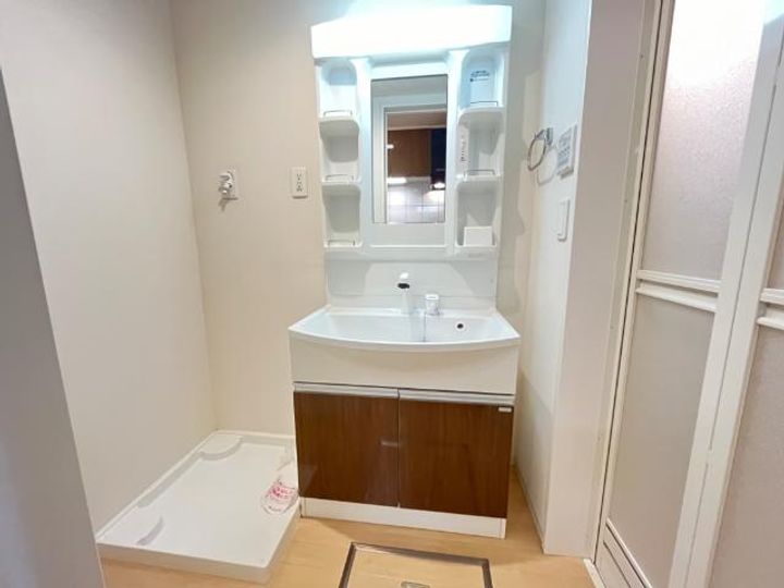 クレア・ド・ルーンのその他画像