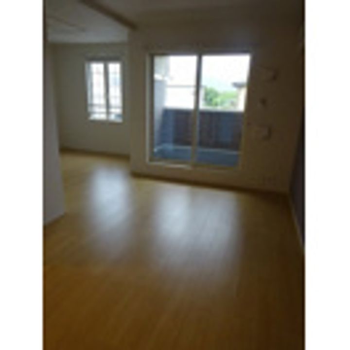 ロータス南島田Eの居間