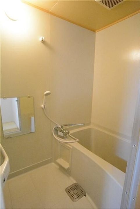 アミスター本山17号地の風呂