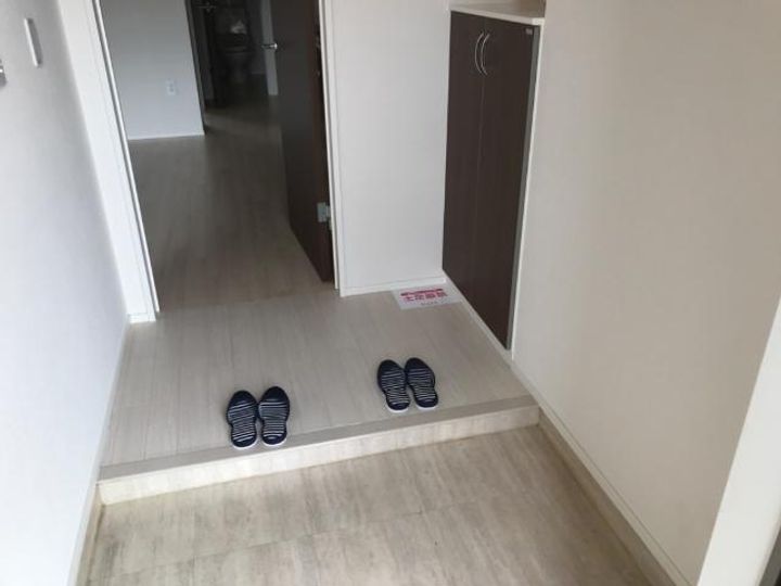 コントレール101の玄関