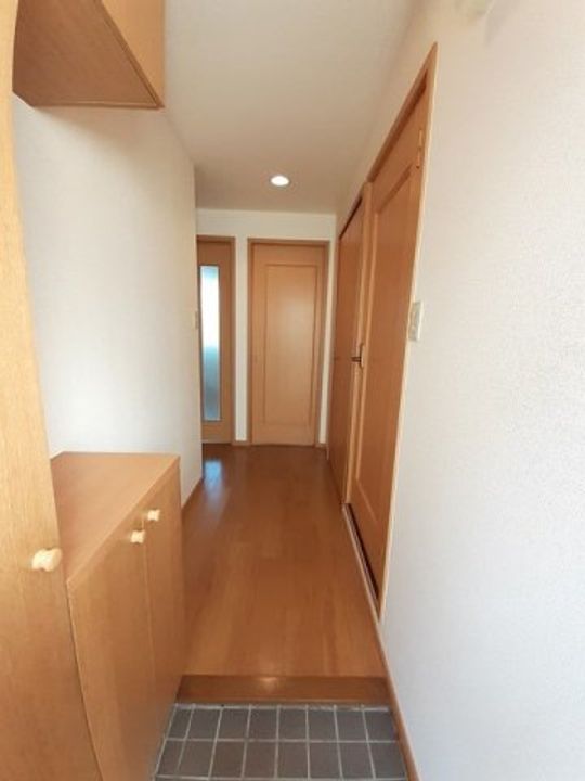 ノヴェルハイツ Cの玄関