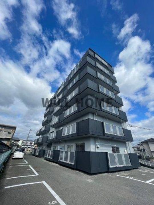ラピュタ宮前705の外観