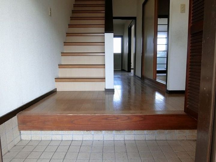 テラスハウス中尾山の玄関