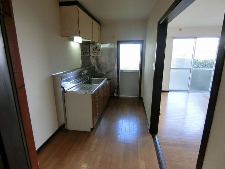 テラスハウス中尾山のキッチン