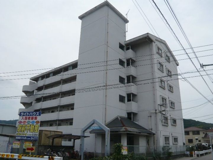 ライトハウス103号の外観