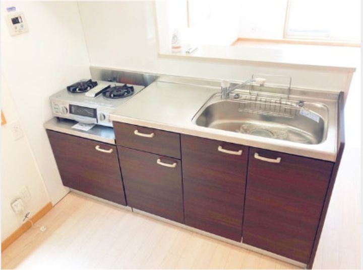 HEARTIAN CLAST(ハーティアンクラスト)201号の居間