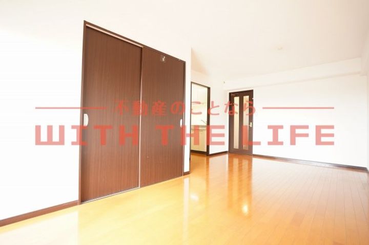 QM壱番館502号の居間