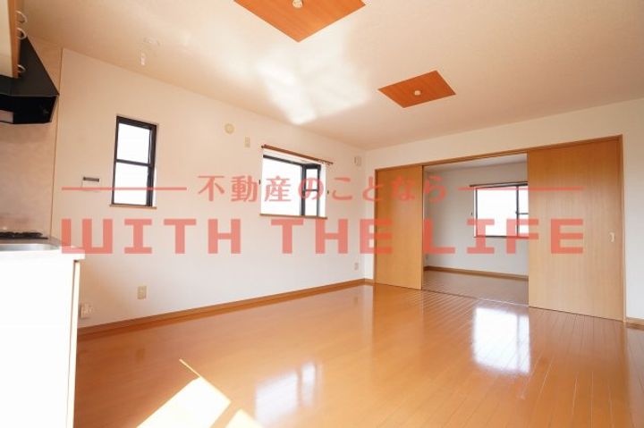 ハミングハイツ202号の居間