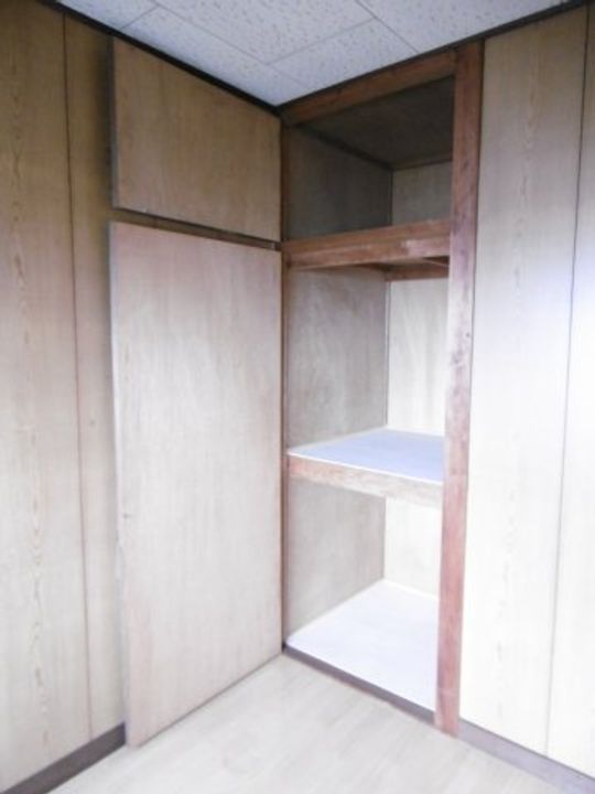 福寿コーポ202号の子供部屋