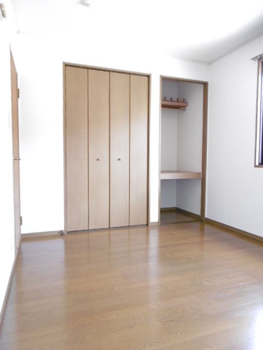 ファミーユシャトー201号の寝室