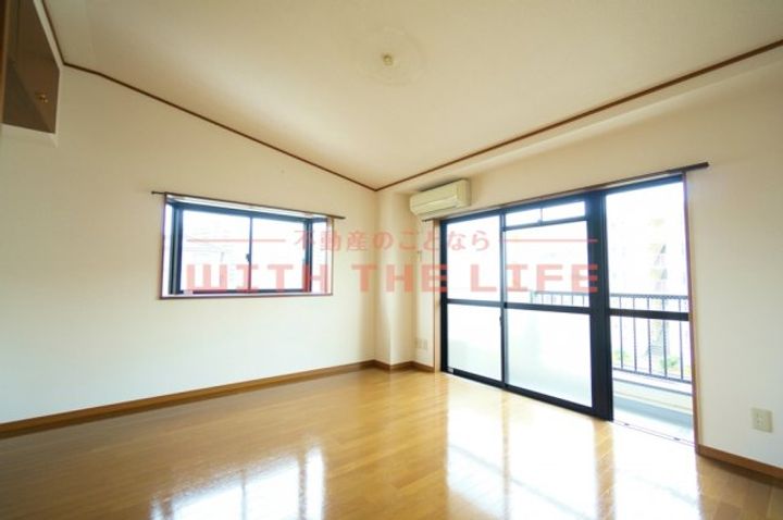 セカンドキャビン202号の居間