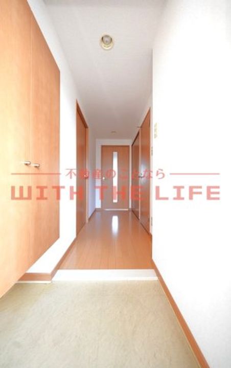 エクセレント東町705号の玄関