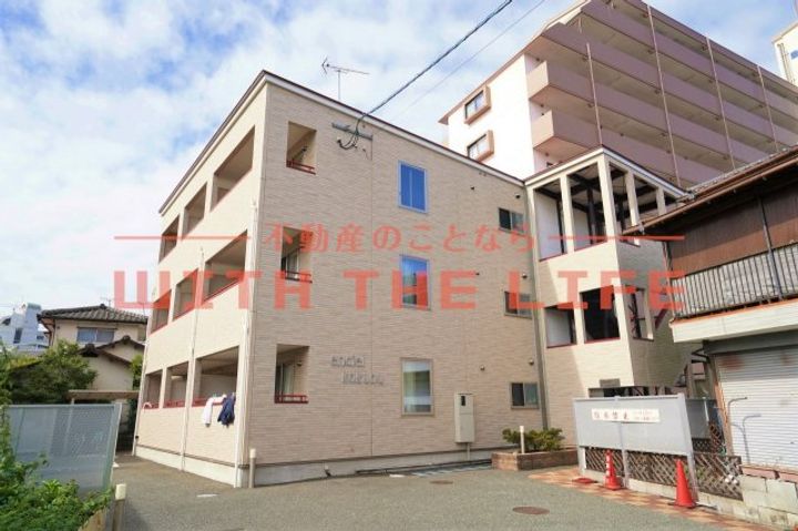 アンシエル国分102号の外観