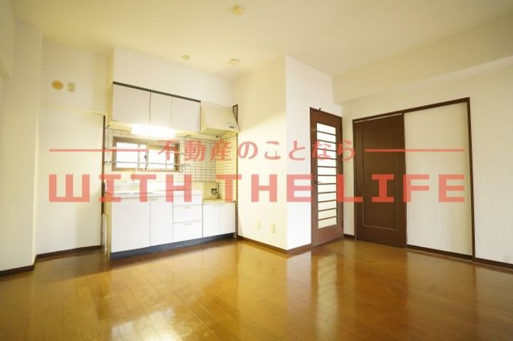 カーサヒル本町201号の居間