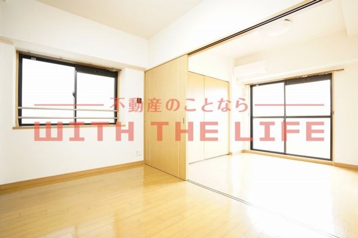 日吉壱番館301号室の居間