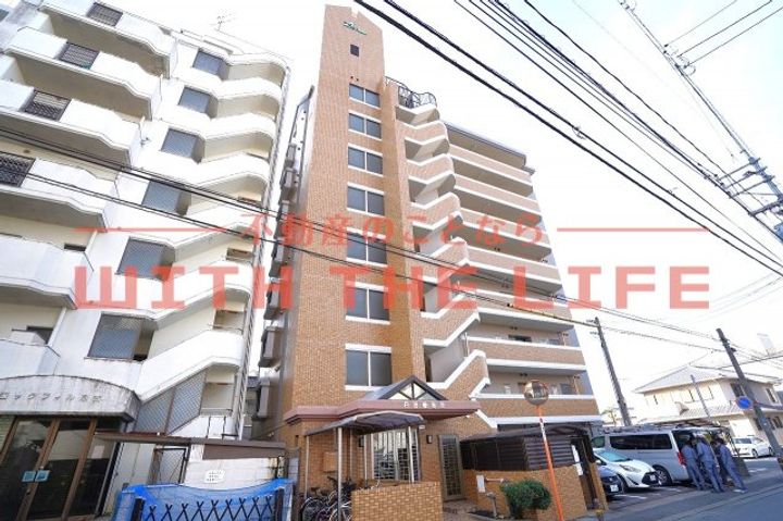 日吉壱番館301号室の外観