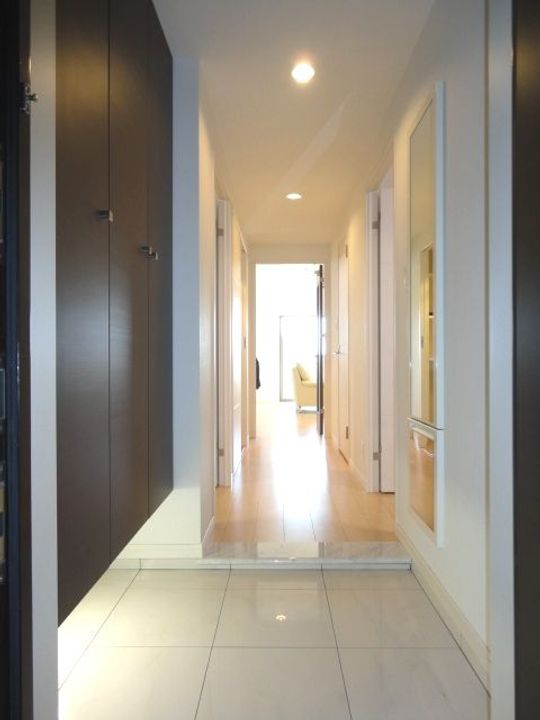 プレミアムステージ久留米中央公園1303号の玄関