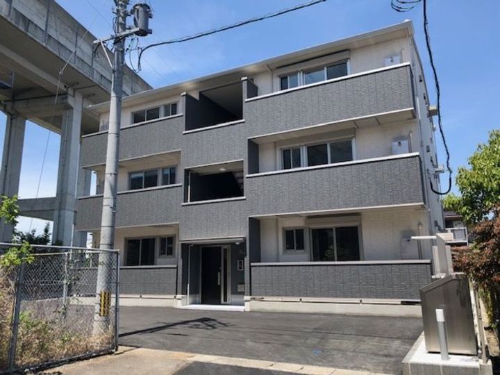 アコーデラ201号の外観